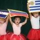 benefits of kids having a bilingual education early