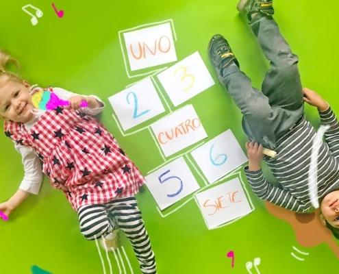 toddlers learning Spanish