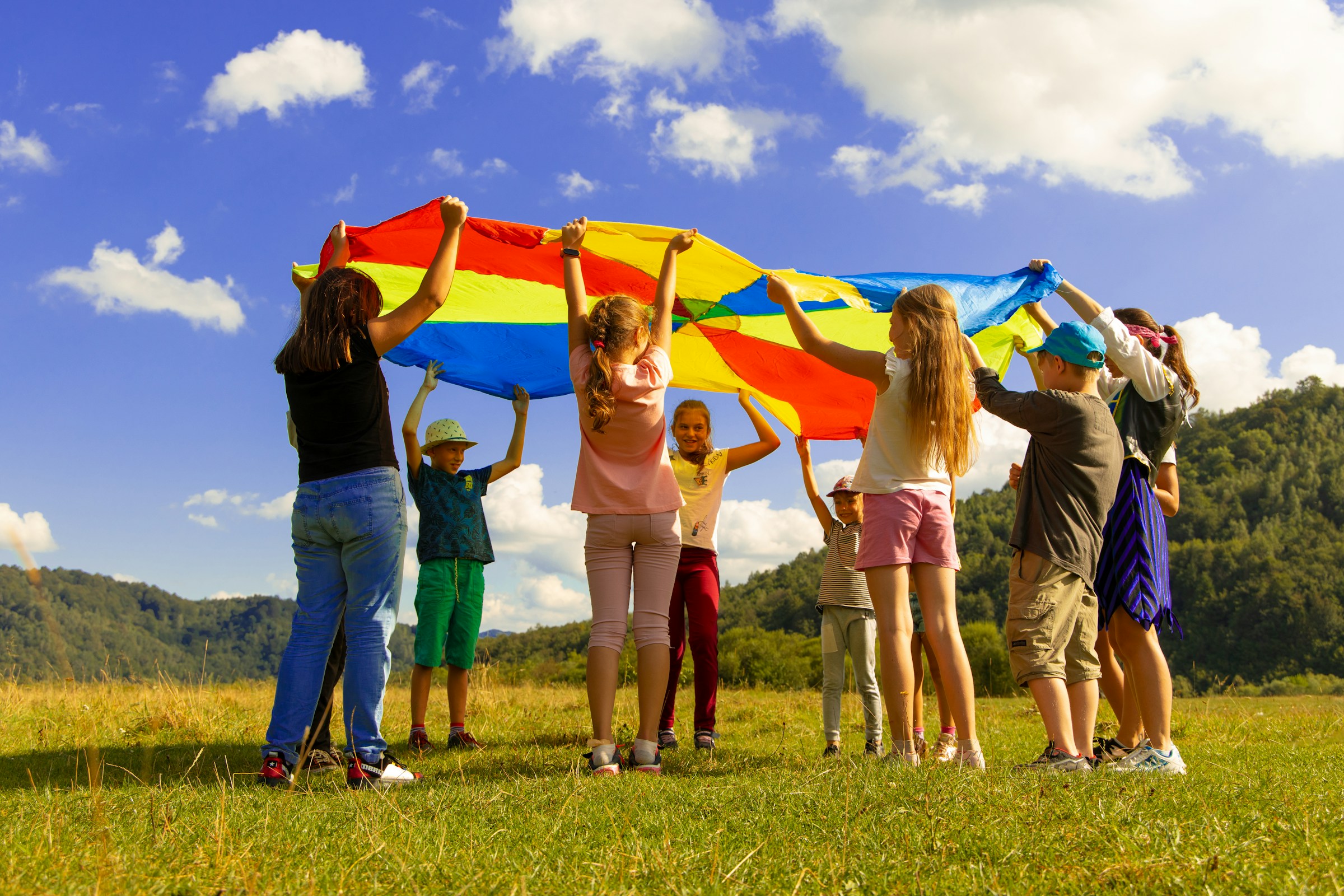 kids enjoying the benefits of summer camp